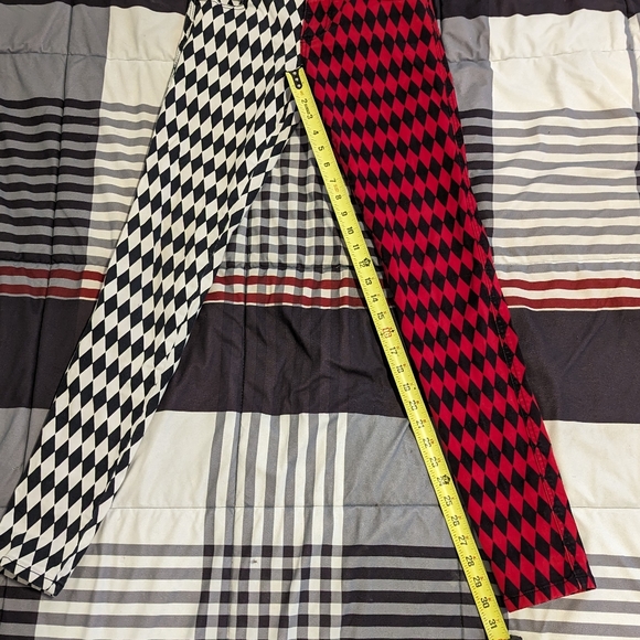 Black and Red Split Checkerboard Skinny Jeans - Picture 4 of 4